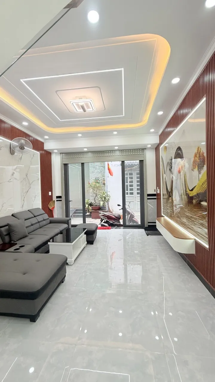 47998, Khu phố 4, Quận 12